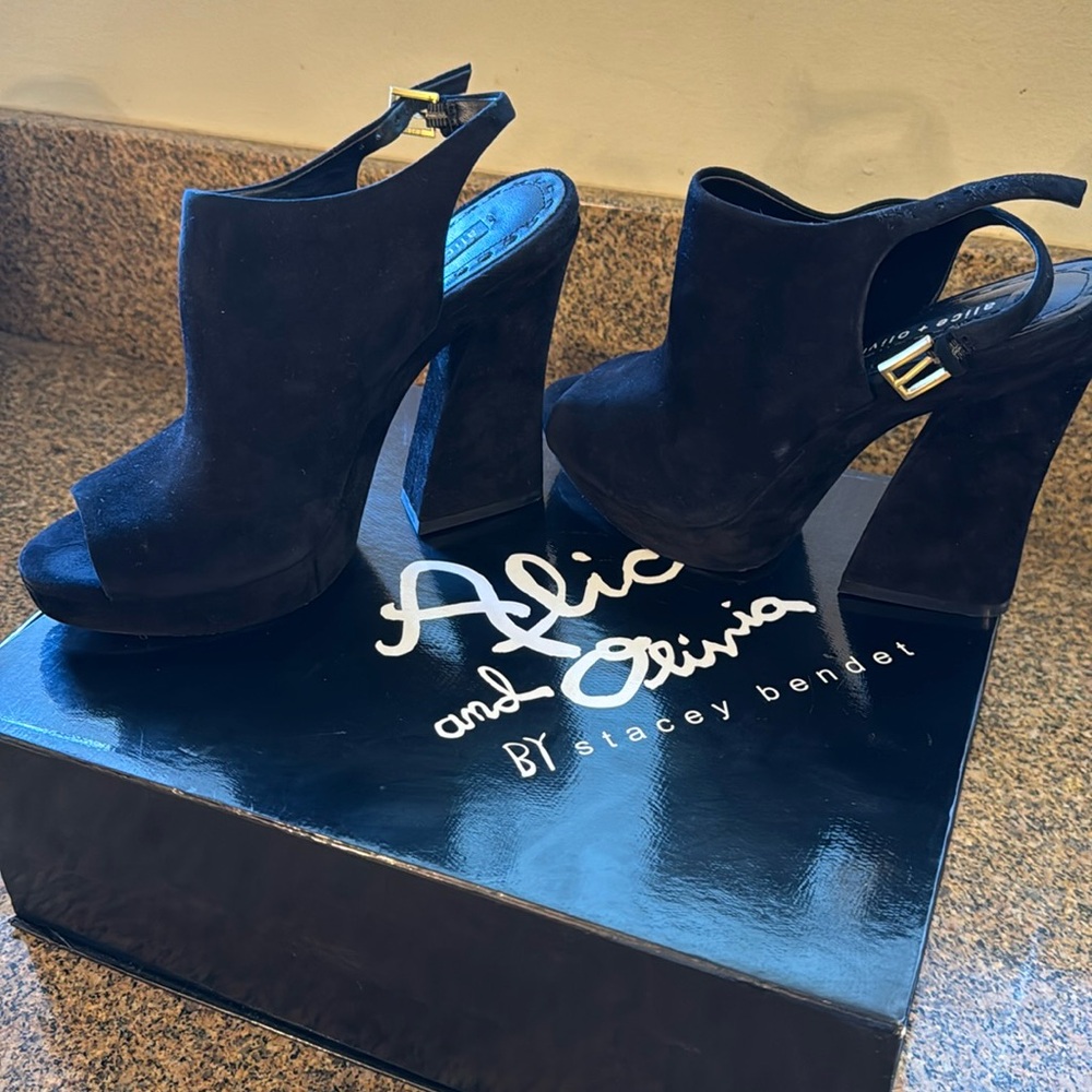 Alice & Olivia BDK suede heels